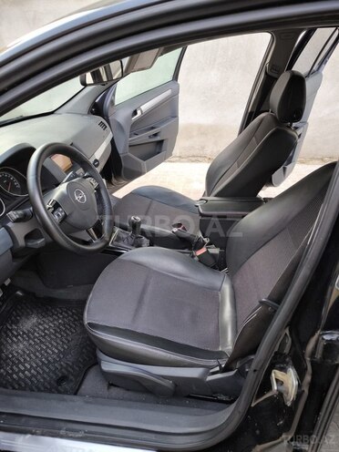 Opel Astra 2009, 16,800 km - 1.3 l - Bakı