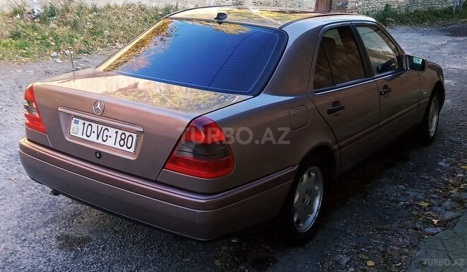 Mercedes C 180 1995, 295,000 km - 1.8 л - Şəki