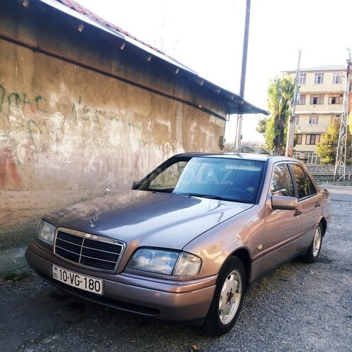 Mercedes C 180 1995, 295,000 km - 1.8 л - Şəki