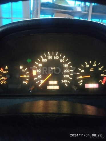 Mercedes C 180 1995, 295,000 km - 1.8 л - Şəki