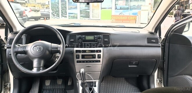 Toyota Corolla 2006, 190,000 km - 1.4 л - Bakı