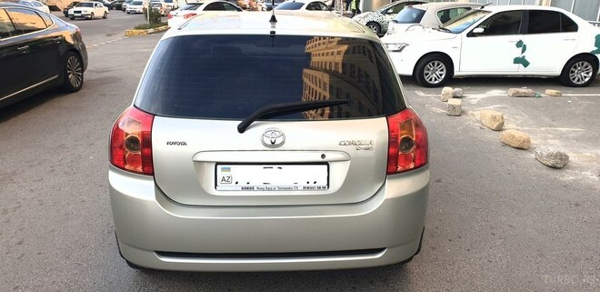 Toyota Corolla 2006, 190,000 km - 1.4 л - Bakı