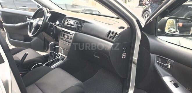 Toyota Corolla 2006, 190,000 km - 1.4 л - Bakı