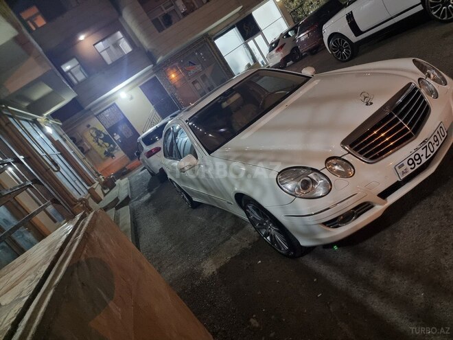 Mercedes E 300-9