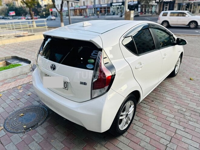 Toyota Aqua 2015, 43,700 km - 1.5 л - Bakı
