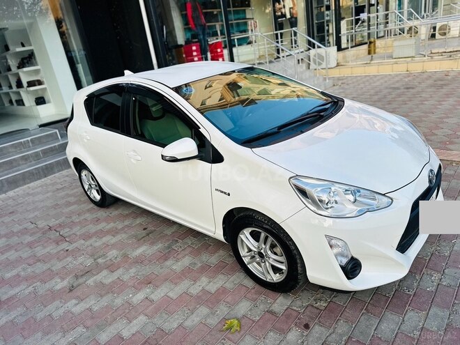 Toyota Aqua 2015, 43,700 km - 1.5 л - Bakı