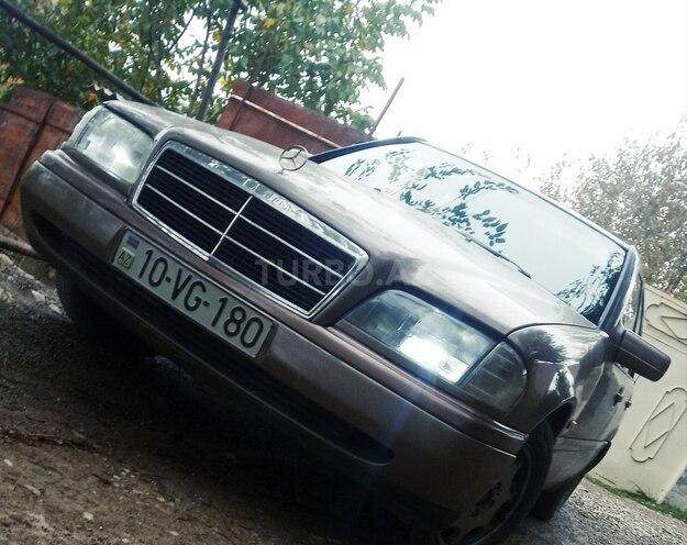 Mercedes C 180 1995, 295,000 km - 1.8 л - Şəki