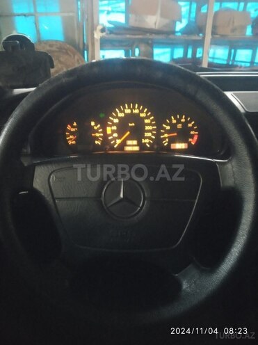 Mercedes C 180 1995, 295,000 km - 1.8 л - Şəki