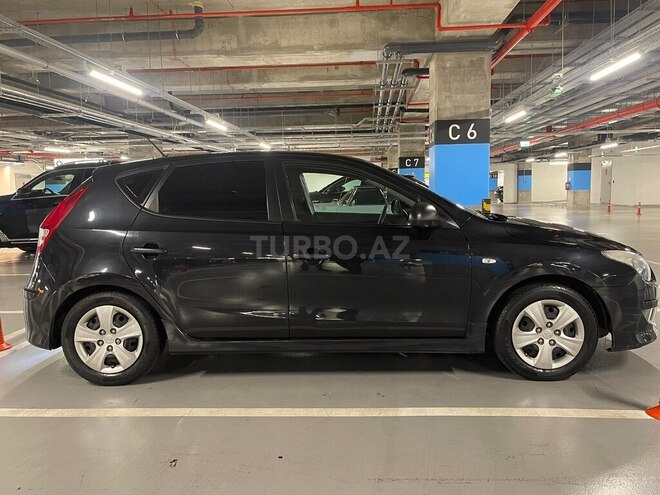 Hyundai i30 2010, 260,000 km - 1.4 л - Bakı