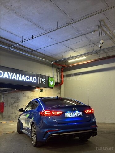 Hyundai Elantra 2018, 135,185 km - 1.6 л - Bakı