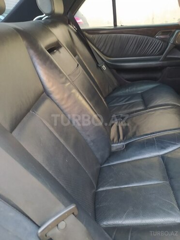 Mercedes E 320 1998, 258,000 km - 3.2 l - Sumqayıt