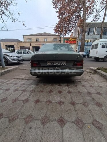 Mercedes E 250 1991, 350,000 km - 2.5 l - Ağstafa