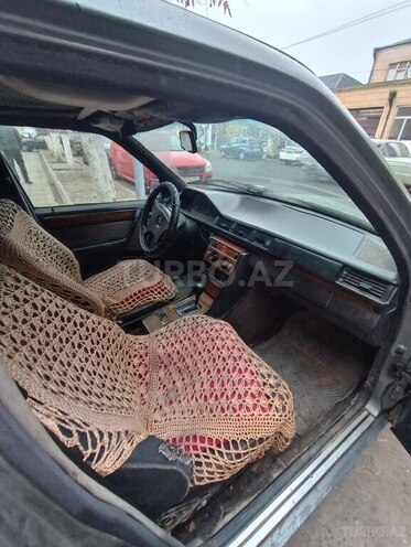 Mercedes E 250 1991, 350,000 km - 2.5 l - Ağstafa