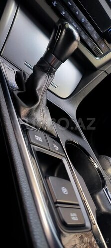 Hyundai Sonata-2