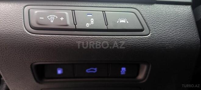 Hyundai Sonata-4