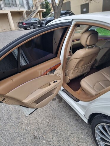 Mercedes E 300-6