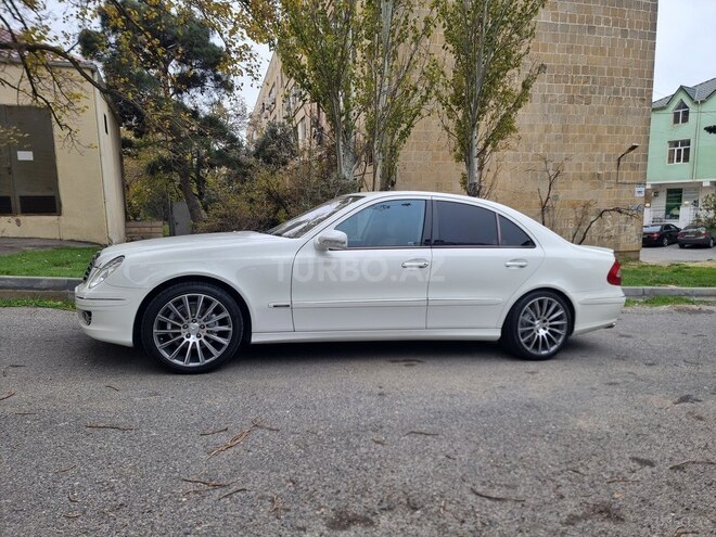 Mercedes E 300-11