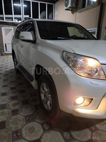 Toyota Land Cruiser Prado-3