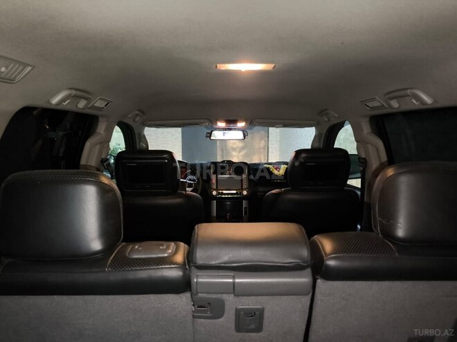 Toyota Land Cruiser Prado-12