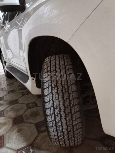 Toyota Land Cruiser Prado-14