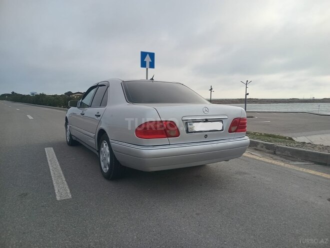 Mercedes E 200 1997, 407,000 km - 2.0 l - Bakı