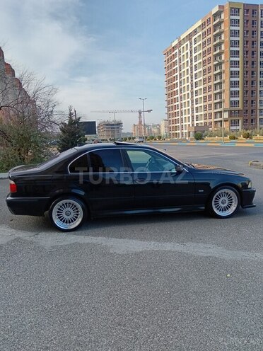 BMW 530 2001, 475,000 km - 3.0 l - Sumqayıt