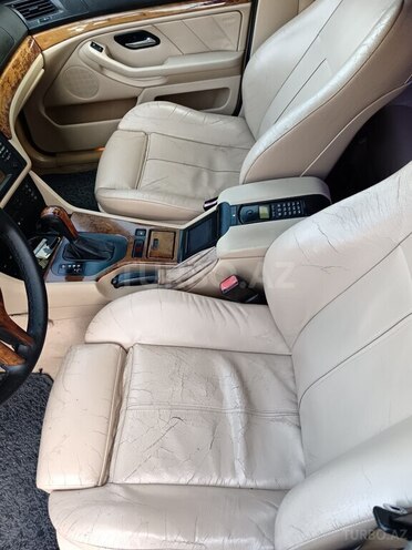 BMW 530 2001, 475,000 km - 3.0 l - Sumqayıt