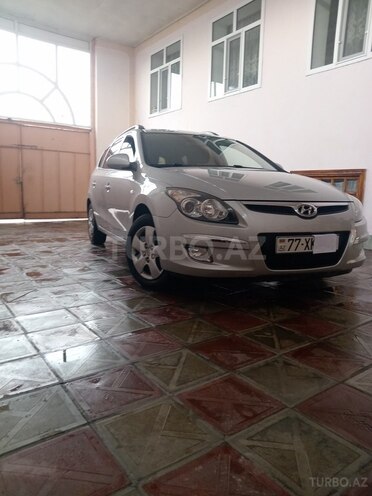 Hyundai i30 2010, 270,000 km - 1.4 л - Qəbələ