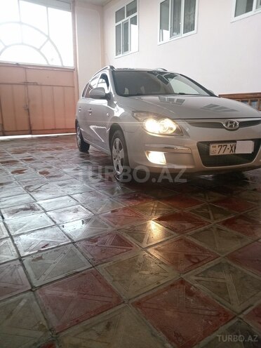 Hyundai i30 2010, 270,000 km - 1.4 л - Qəbələ