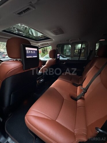 Lexus LX 570-9