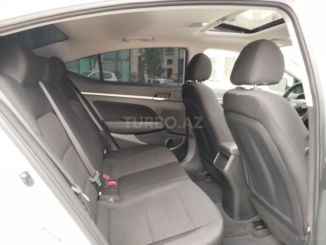 Hyundai Elantra 2018, 70,400 km - 2.0 л - Bakı