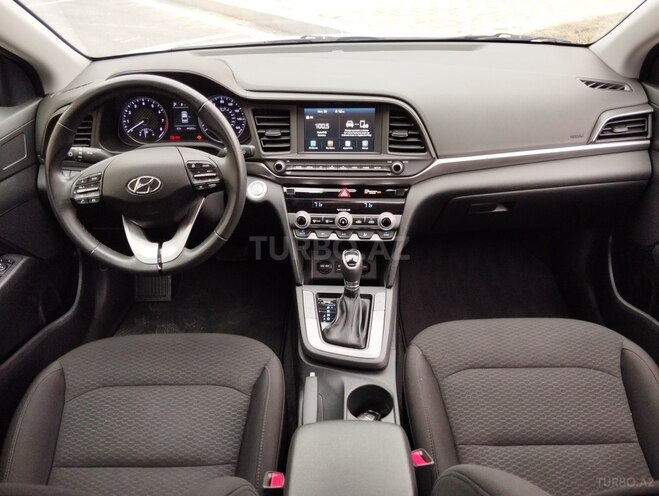 Hyundai Elantra 2018, 70,400 km - 2.0 л - Bakı