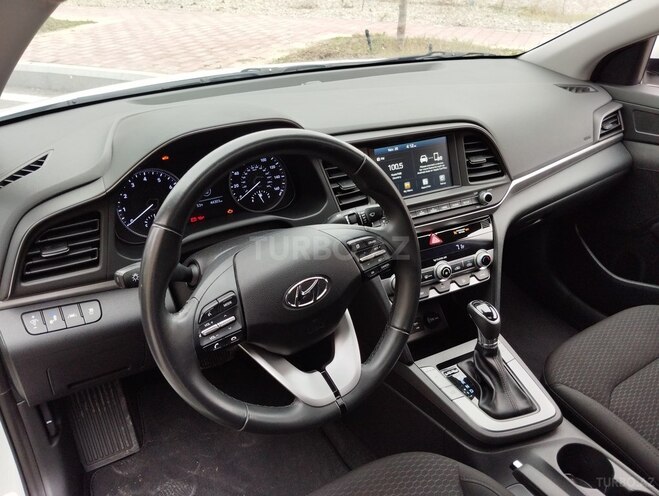 Hyundai Elantra 2018, 70,400 km - 2.0 л - Bakı