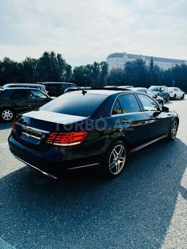 Mercedes E 250 4MATIC 2014, 207,000 km - 2.2 л - Bakı