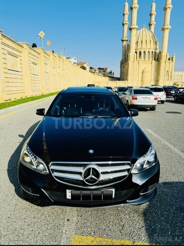 Mercedes E 250 4MATIC 2014, 207,000 km - 2.2 л - Bakı