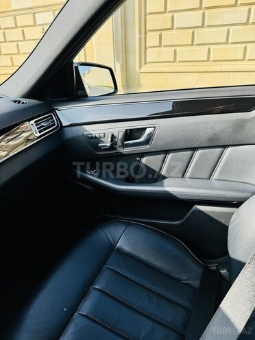 Mercedes E 250 4MATIC 2014, 207,000 km - 2.2 л - Bakı