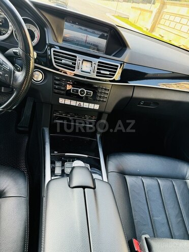 Mercedes E 250 4MATIC 2014, 207,000 km - 2.2 л - Bakı
