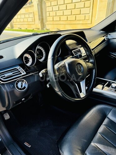 Mercedes E 250 4MATIC 2014, 207,000 km - 2.2 л - Bakı