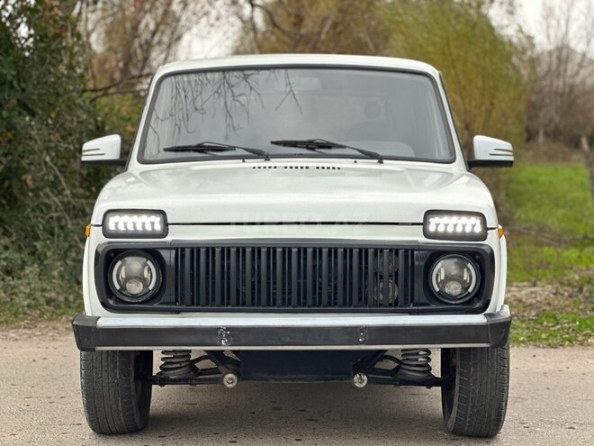 LADA (VAZ) Niva 2010, 221,000 km - 1.7 л - Salyan