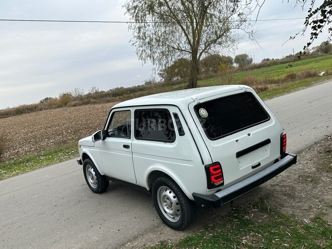 LADA (VAZ) Niva 2010, 221,000 km - 1.7 л - Salyan