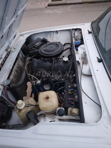 LADA (VAZ) 2104 1997, 98,000 km - 1.6 л - Salyan