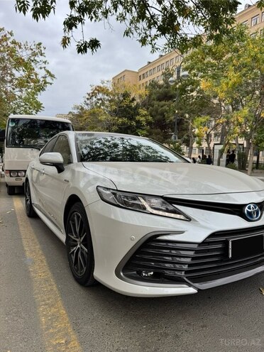 Toyota Camry 2022, 2,410 km - 2.5 л - Bakı