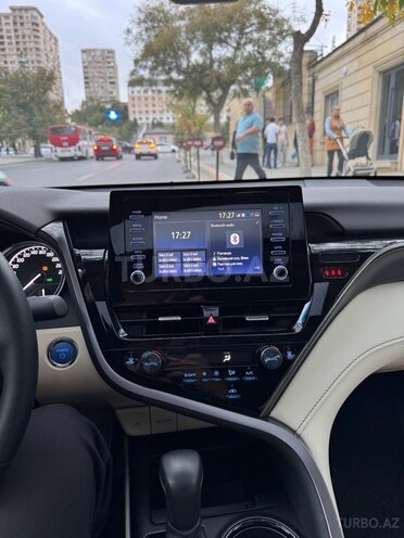 Toyota Camry 2022, 2,410 km - 2.5 л - Bakı