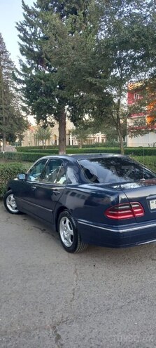 Mercedes E 270 2000, 252,000 km - 2.7 l - Cəlilabad