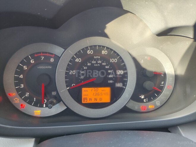 Toyota RAV4 2009, 218,000 km - 2.5 л - Qax