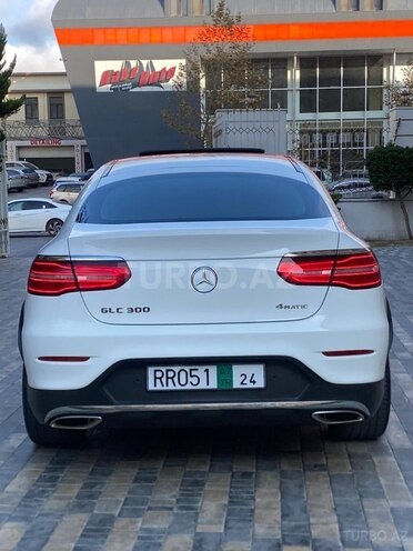 Mercedes GLC 300 4MATIC Coupe-5