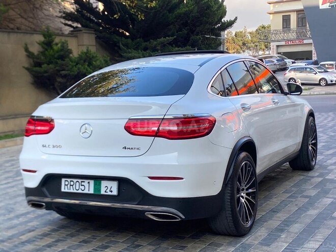 Mercedes GLC 300 4MATIC Coupe-4
