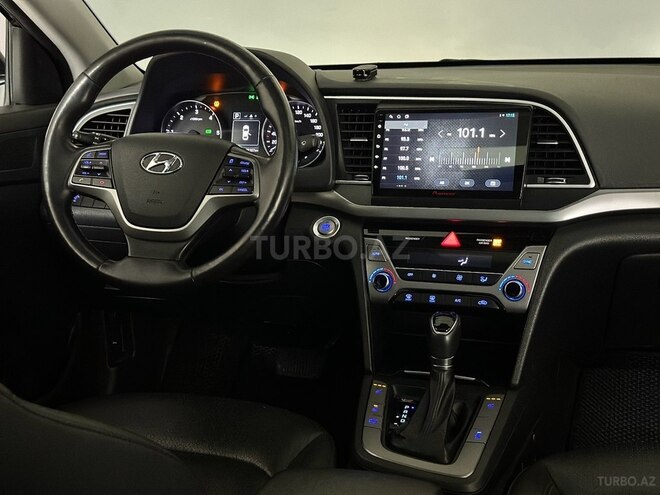 Hyundai Avante 2017, 194,000 km - 1.6 l - Bakı