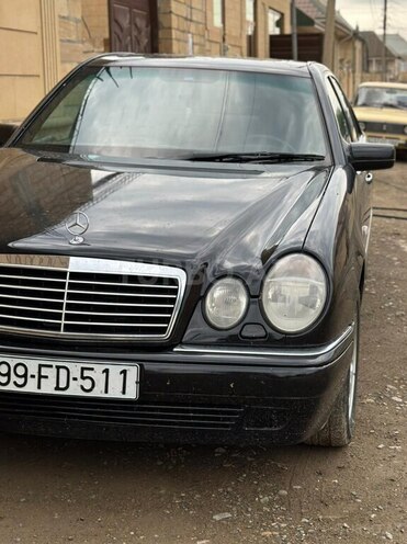Mercedes E 280 1998, 320,000 km - 2.8 л - Şəmkir