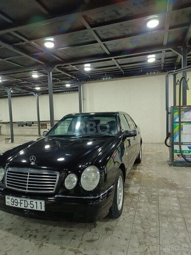 Mercedes E 280 1998, 320,000 km - 2.8 л - Şəmkir